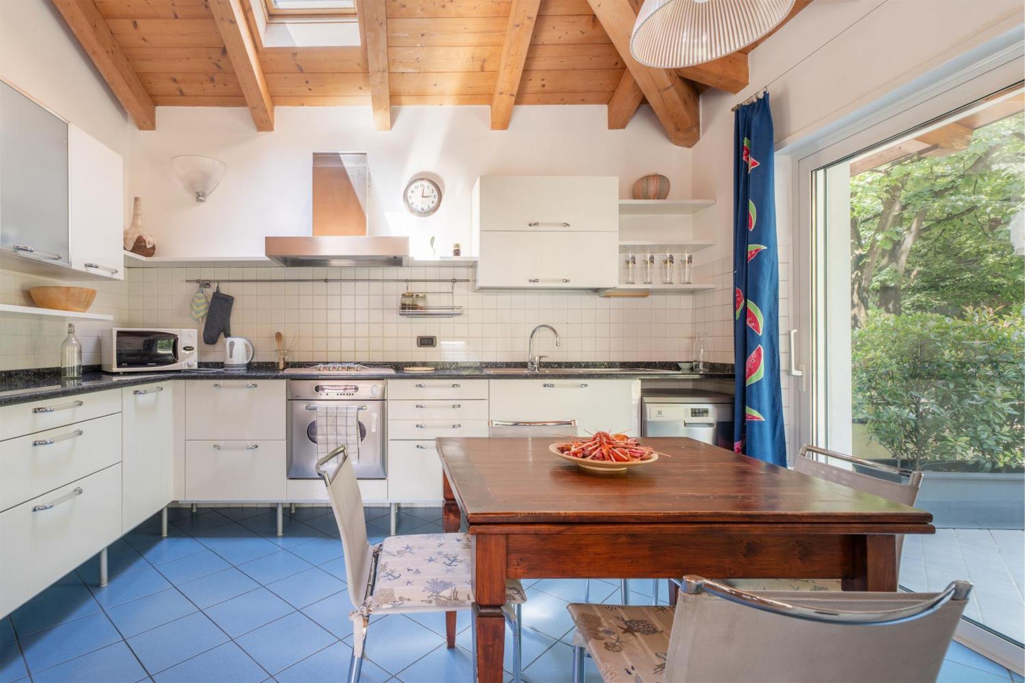 Ferienwohnung Be & Being - Katja Riva del Garda Exterior foto